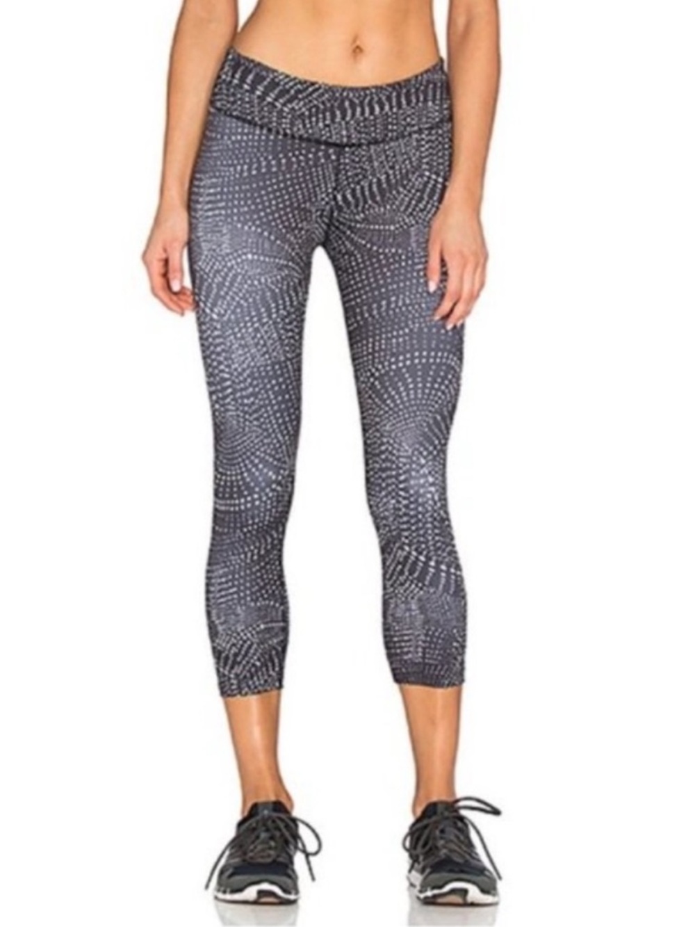 Beyond Yoga Swirling Dot Lux Print Crop Legging Size Medium
